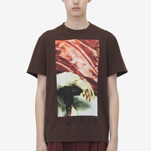 [국내배송] 알렉산더맥퀸 그래픽 프린트 반팔티 브라운