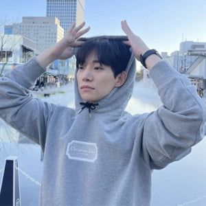 [국내배송] 디올 로고 콘트라스트 자수 후드 2color (이준호 착용)