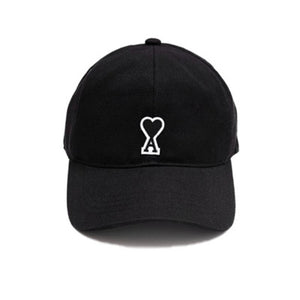 [국내배송] 아미 하트 자수 볼캡 블랙