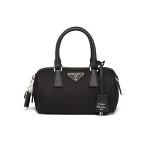 프라다 리에디션 2005년 나일론 크로스백 블랙
