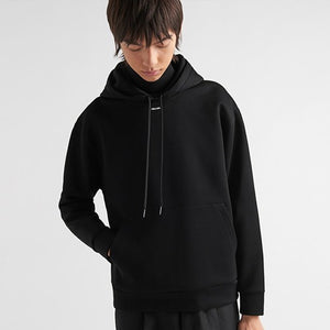 [국내배송] 프라다 테크니컬 스몰 로고 후드티 블랙