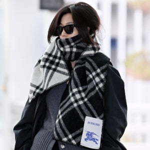 버버리 로고 패치 체크 패턴 머플러 (전지현 착용) - 업그레이드 버전  -