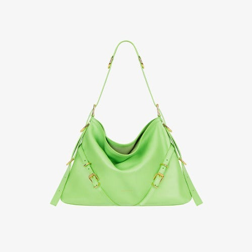 지방시 부아유 미디움 레더 숄더백 그린 (에스파 지젤 착용)