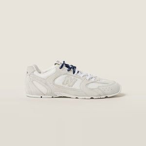 미우미우 X 뉴발란스 530 SL 스니커즈 화이트 (수영,민니,차정원 착용)