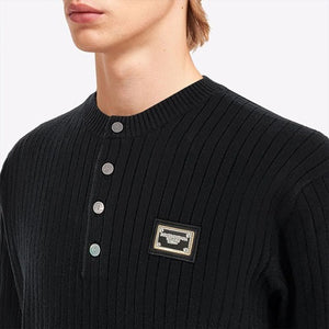 [국내배송] 돌체앤가바나 버튼 장식 로고 태그 스웨터 니트 3color