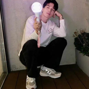 뉴발란스 X 로로피아나 990 v6 스니커즈 크림 (아이린,김나영,김희애,이동욱 착용)