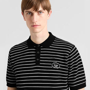 [국내배송] 프라다 스트라이프 폴로 로고 패치 니트 반팔티 2color