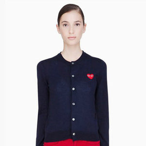 [국내배송/당일출고] 꼼데가르송 라운드 여성용 가디건 네이비/레드와펜