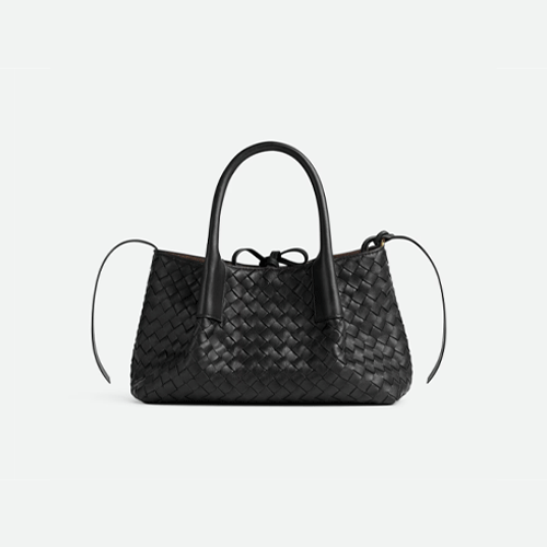 보테가베네타 피나코테카 스몰 블랙 (정채연 착용)