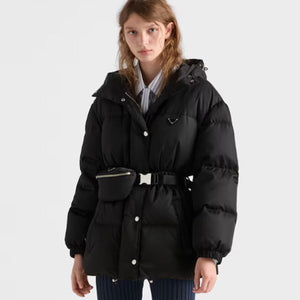 프라다 리나일론 파우치 다운 재킷 블랙 29X966