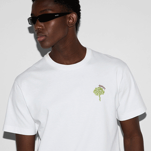 [국내배송] 구찌 플라워 로고 자수 반팔티 화이트