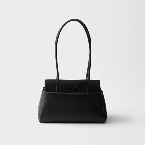 프라다 패시지 미디엄 가죽 백 블랙 1BA495