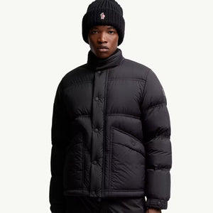 몽클레어 세르누르 숏 다운 재킷 블랙