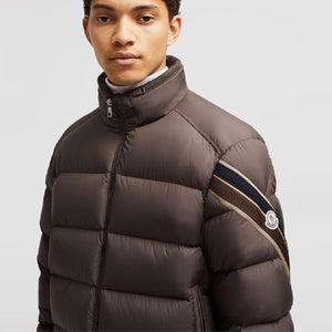 몽클레어 솔라얀 쇼트 다운 재킷 2color