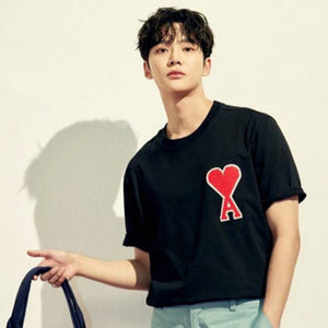 [국내배송/당일출고] 아미 빅하트 패치 반팔티 2color (로운,세븐,예은 착용)