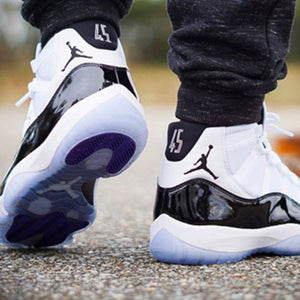 나이키 에어 조던 11 콩코드 미드 2018 (코드쿤스트 착용)