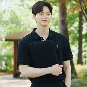 [국내배송/당일출고] 아미 스몰 하트 패치 반팔 카라티 (송강 착용)