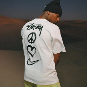 [국내배송/당일출고] 스투시 X 나이키 피스 러브 스우시 반팔티 (조이,설현 착용)