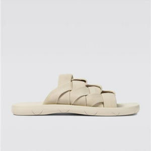 보테가베네타 인트레치아토 샌들 베이지