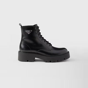 프라다 브러시드 가죽 컴뱃 부츠 블랙 2TG242