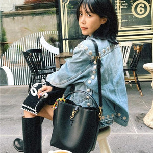 세인트로랑 LE 37 레더 버킷백 (이청아,로제,채정안 착용)